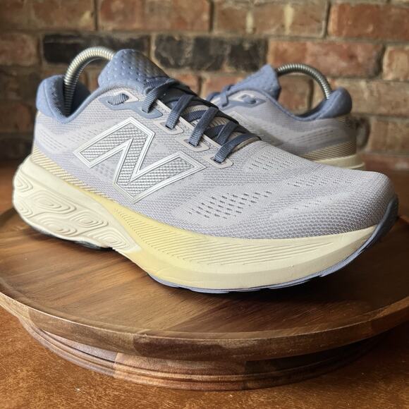 New Balance FF X 880 V15 Women’s size 9 Blue Cream Road Running Shoes Sneakers - Picture 2 of 16